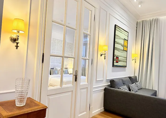 Apartment Mondrian & Royal Route Old Town *