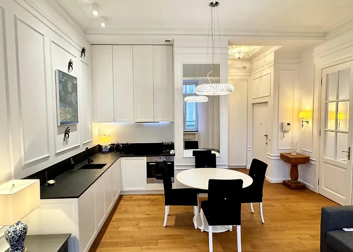 Mondrian & Royal Route Old Town Warschau