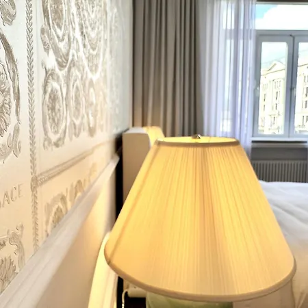 Mondrian & Royal Route