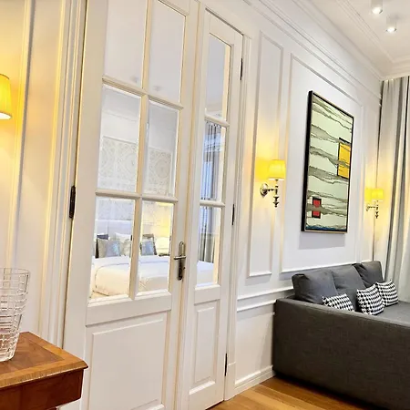 Apartamento Mondrian & Royal Route *